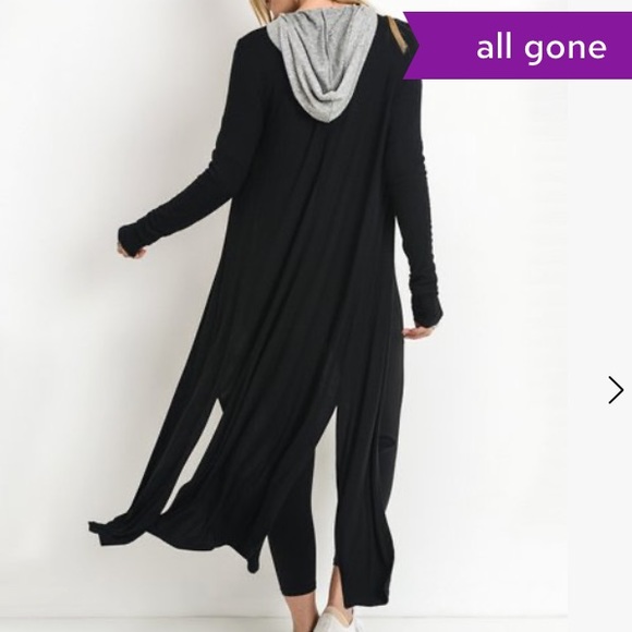 Black textured Black Slit-Accent Duster Cardigan - Picture 2 of 5